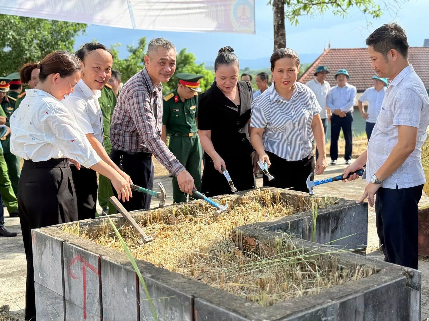 Xã Bến Quan khởi công xây dựng, tôn tạo Nhà bia ghi danh liệt sĩ